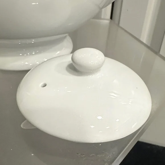 Pottery Barn White Teapot - Picture 10 of 13